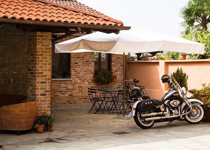 Belvedere Bike Hotel Montà